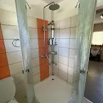 Drift Away 度假居 *